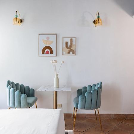 Suite Trevi - Charming Loft Near Trevi Fountain Рим Екстер'єр фото
