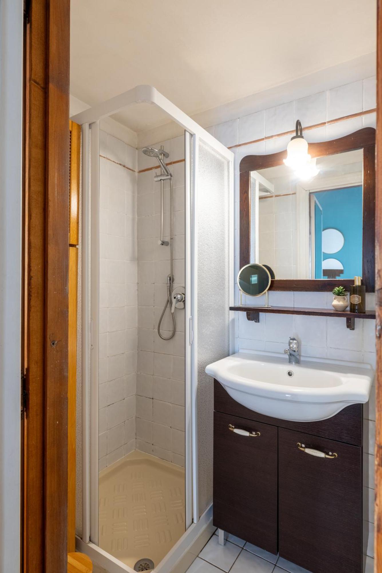 Suite Trevi - Charming Loft Near Trevi Fountain Рим Екстер'єр фото