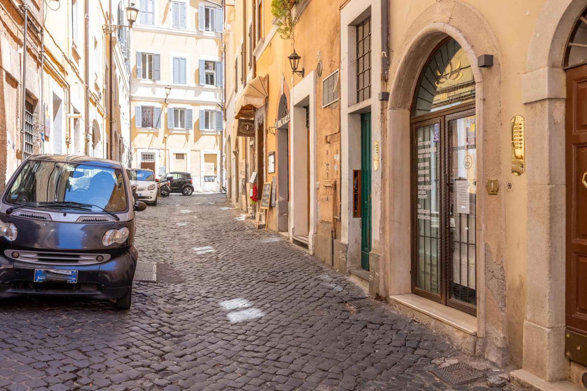 Suite Trevi - Charming Loft Near Trevi Fountain Рим Екстер'єр фото